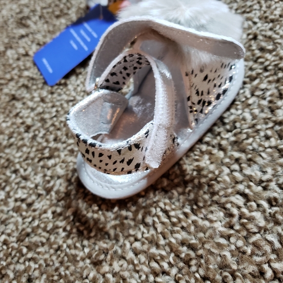 Baby Pom Pom top sandals - Picture 6 of 15